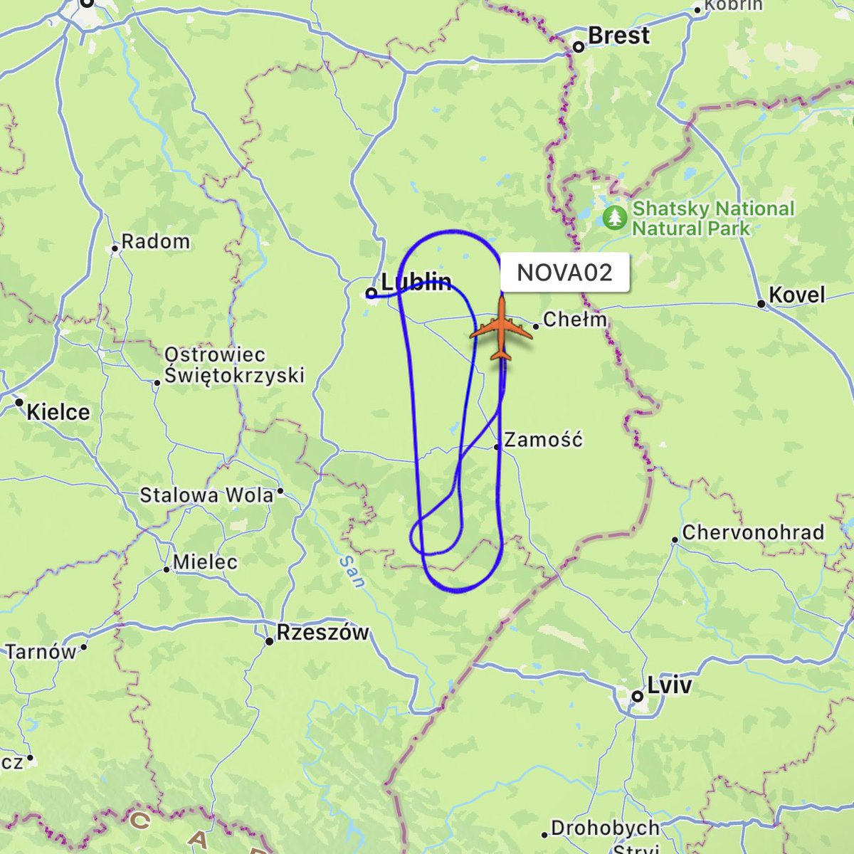 Die E-3B Sentry und die RC-135W der US Air Force, die zuvor gesehen wurden, drehen immer noch Runden über Polen nahe der ukrainischen und weißrussischen Grenze; Sie sind jetzt seit über 7 Stunden in der Luft und scheinen derzeit aufgetankt zu werden, um noch etwas länger Ausschau zu halten