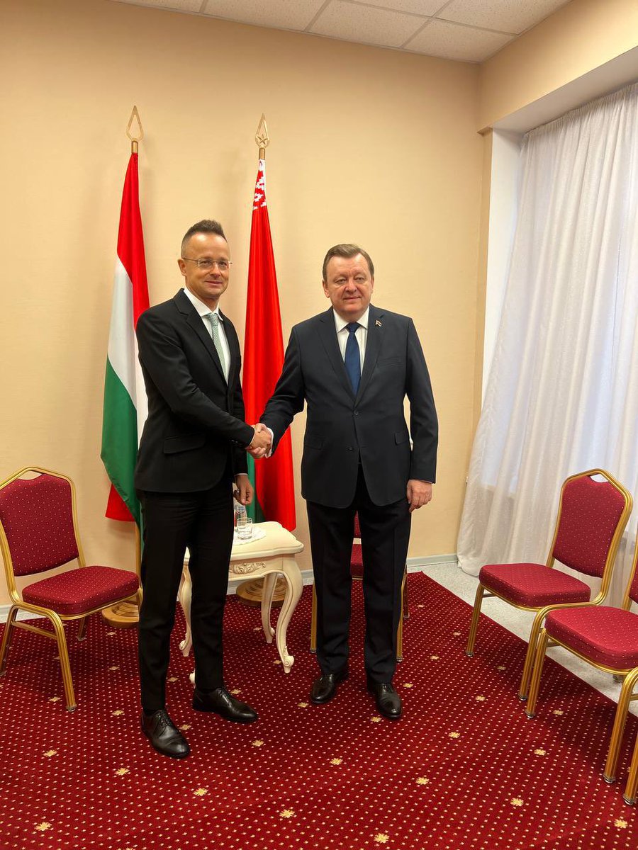 Hungarian Foreign Minister Peter Szijjarto arrived in Belarus on board the Hungarian Dassault Falcon 7X government business jet, which landed at Minsk National Airport at 08:18 today. He will participate in the international conference “Eurasian security: reality and prospects in a transforming world.”