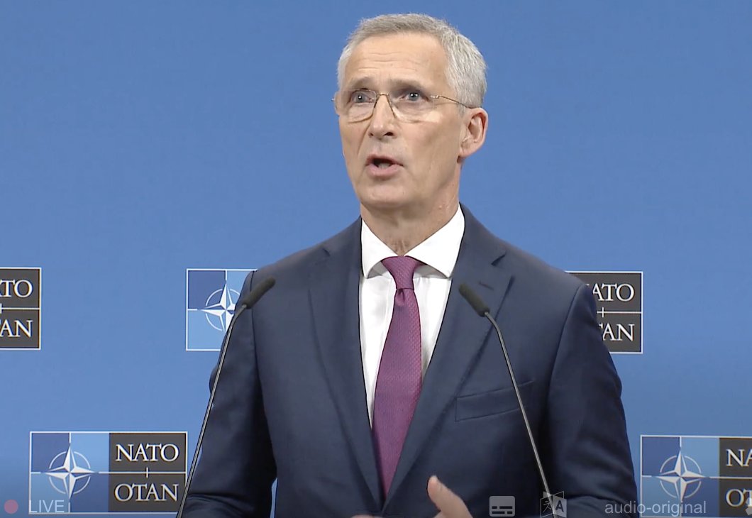 NATO-Chef Stoltenberg sagt, Orban habe ihn im Vorfeld seines Besuchs in Moskau informiert und betont, der ungarische Ministerpräsident vertrete in keiner Weise die NATO. Er erwartet eine Stellungnahme Orbans zu seinem Treffen mit Putin.